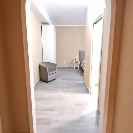 Terry's House 4*