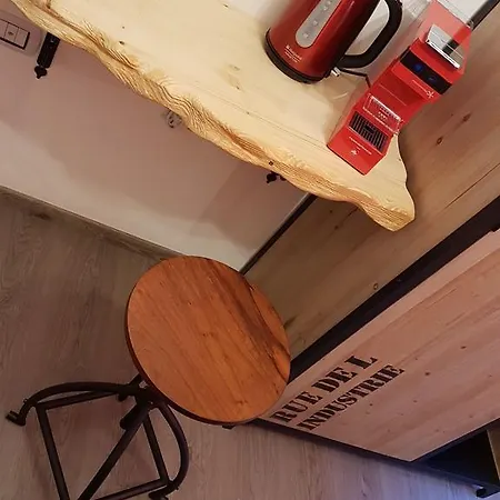 Terry's House בית הארחה נואורו