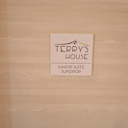 Terry's House Guest house