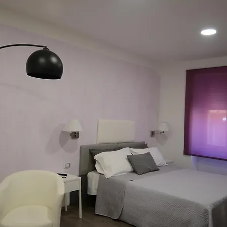 Terry's House בית הארחה